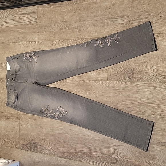 Brand new white house black market jeans gray with beading - Picture 3 of 3